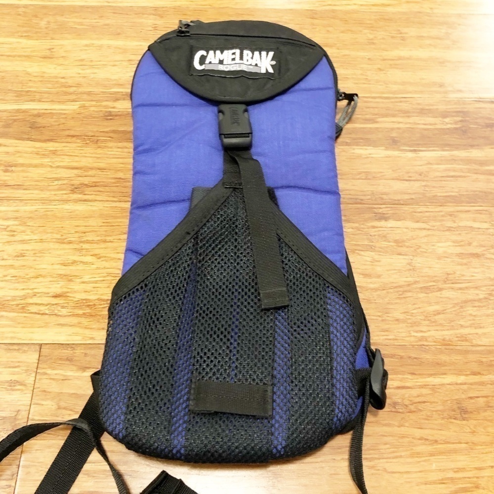 Camelbak Rogue Hydration Resevior Backpack No Bladder Black & Blue Outdoor
